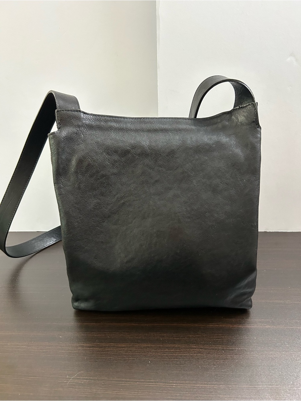 Il Bisonte - W.A. Filippo- Black Italian Leather Crossbody Bag - Picture 4 of 15